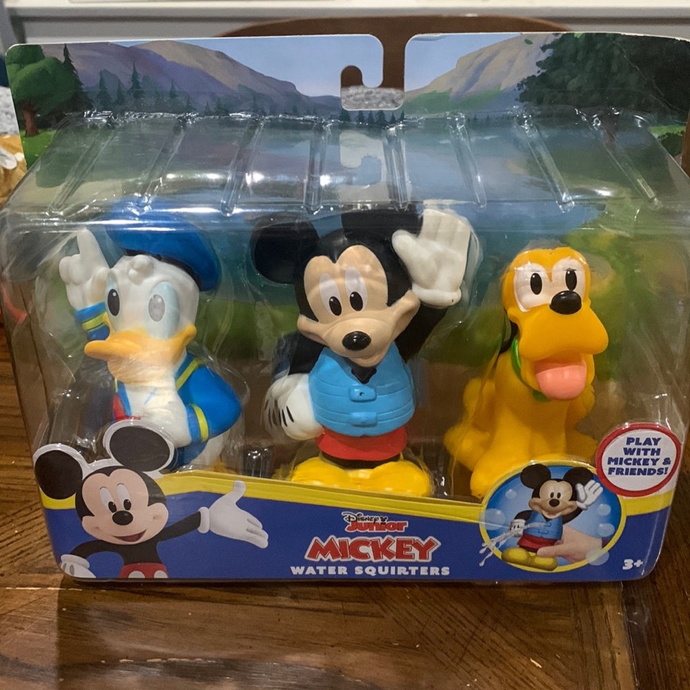 Disney Mickey and Friends Water Squirter #26